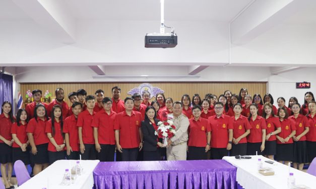 ร่วมแสดงความยินดีกับ คุณครูวิชัย สามไชย เนื่องในโอกาสย้ายไปดำรงตำแหน่งครูโรงเรียนพร้าววิทยาคม