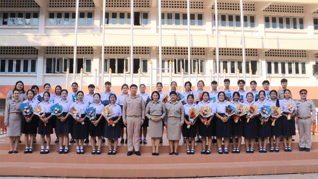 ขอแสดงความยินดีกับนักเรียนระดับชั้นมัธยมศึกษาปีที่ 6 ที่ผ่านการคัดเลือกและมีสิทธิ์เข้าศึกษาต่อในระดับอุดมศึกษา ประจำปี 2568 จำนวน 31 คน
