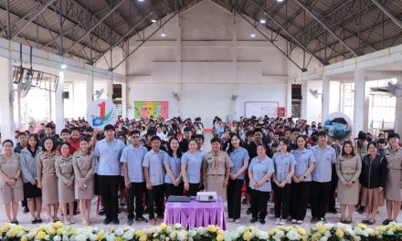 กิจกรรม To be number 1 “ฝึกคิดแก้ปัญหา พัฒนา EQ” จาก รพ.สต. อ.เชียงดาว โดยได้ให้ความรู้ในเรื่อง บุหรี่ บุหรี่ไฟฟ้า อนามัยวัยรุ่น และการส่งเสริมสุขภาพจิต