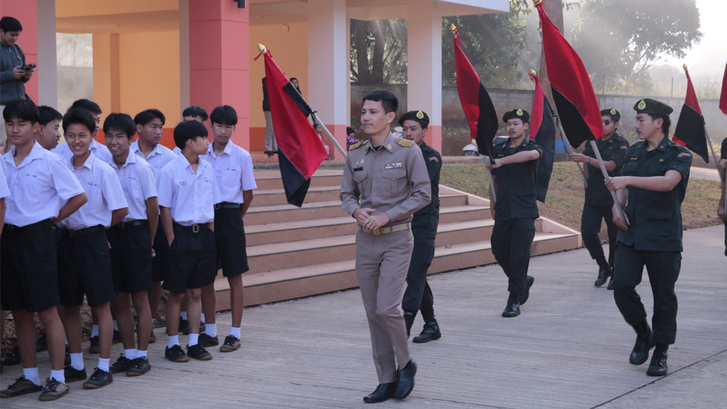 ร่วมแสดงความยินดีแก่ จ่าสิบตรีเอกชัย ลิโก เนื่องในโอกาสย้ายไปดำรงตำแหน่ง รองผู้อำนวยการสถานศึกษา ณ โรงเรียนราชประชานุเคราะห์ ๖๒ จังหวัดเชียงราย
